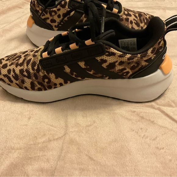 adidas Women's Racer Tr21 Running Shoe size 5 - Picture 8 of 11